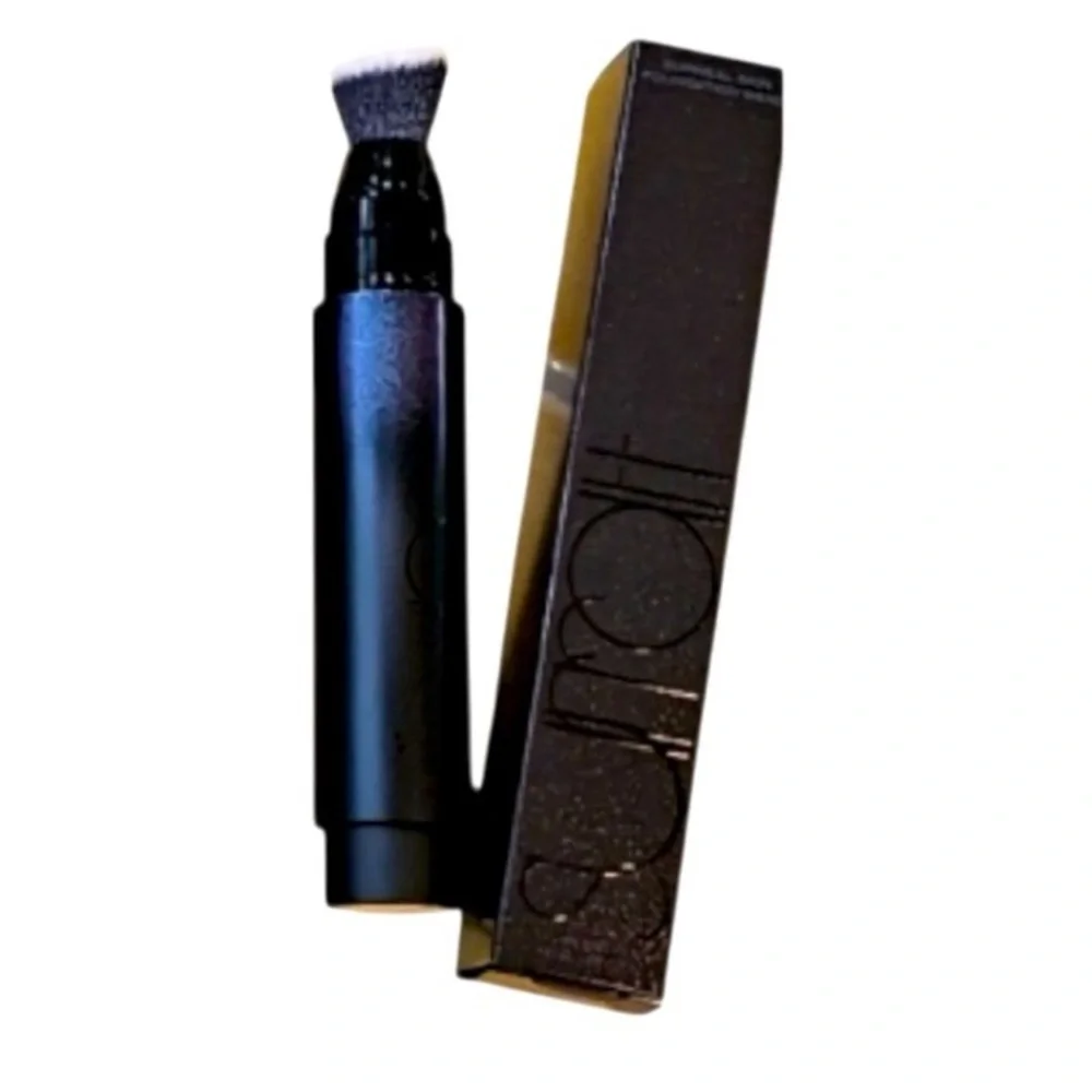 SURRATT SURREAL SKIN FOUNDATION WAND SHADE 8 MEDIUM/YELLOW NEW IN BOX